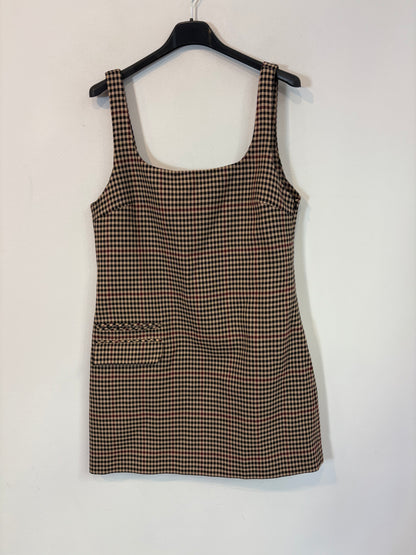 AMEÉ. Sleeveless fringed sweater S.(s)