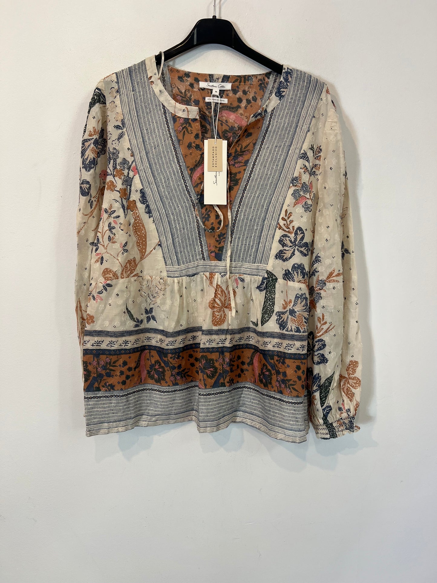 SOUTHERN COTTON. Blusa fluida estampada. T M