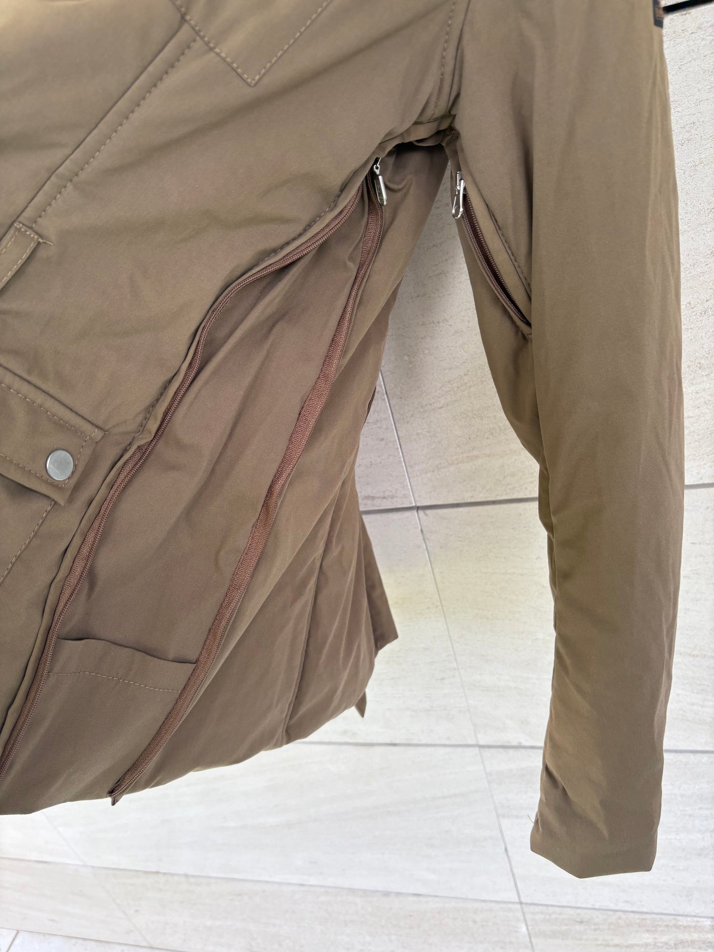 BELSTAFF. Khaki green quilted jacket with pockets. TM