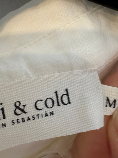 INDI & COLD. Blusa blanca nido de abeja