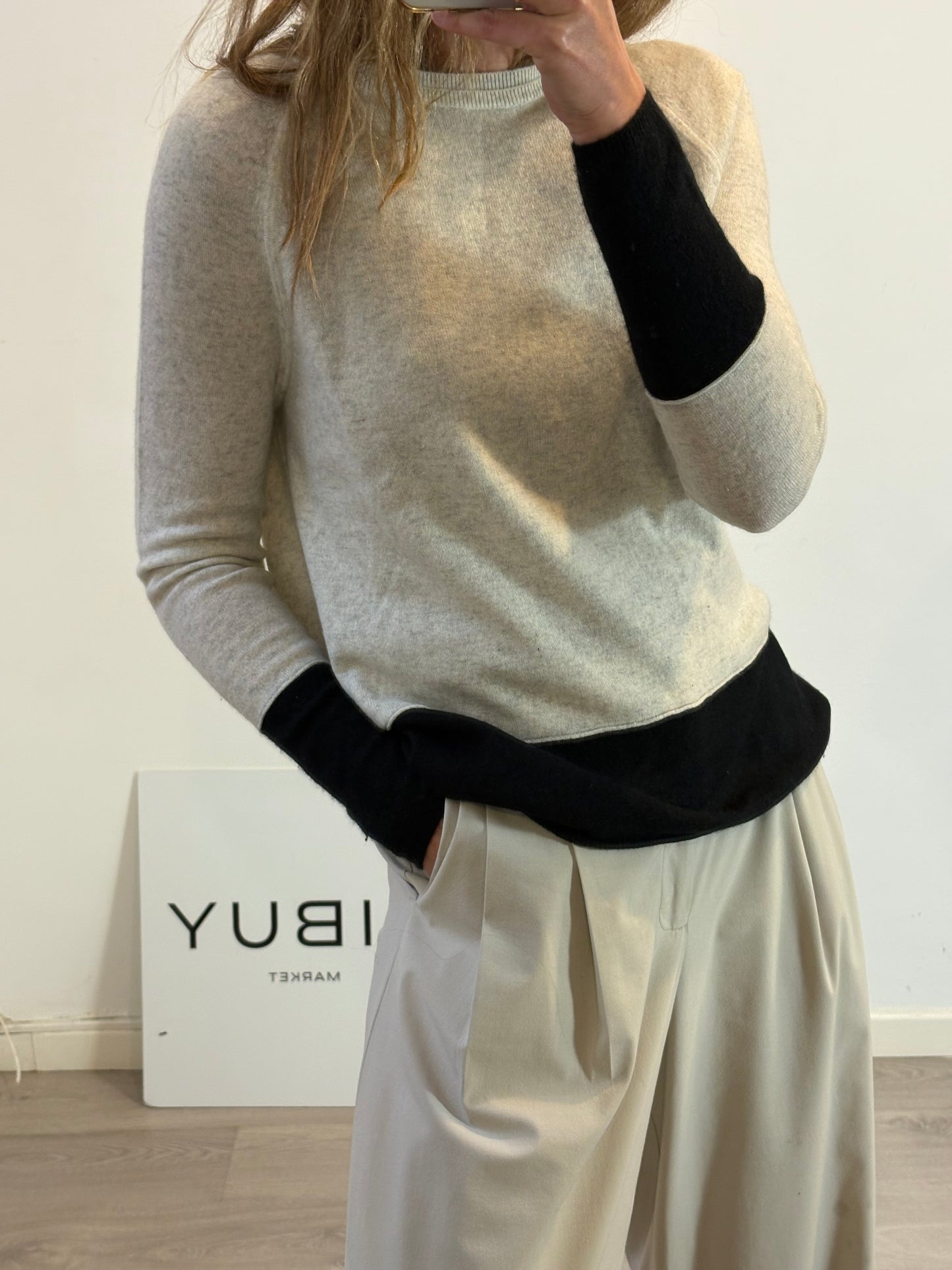 VINCE. Jersey cashemre jaspeado