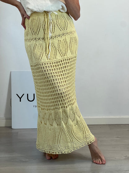 ZARA. Long crochet skirt. TS