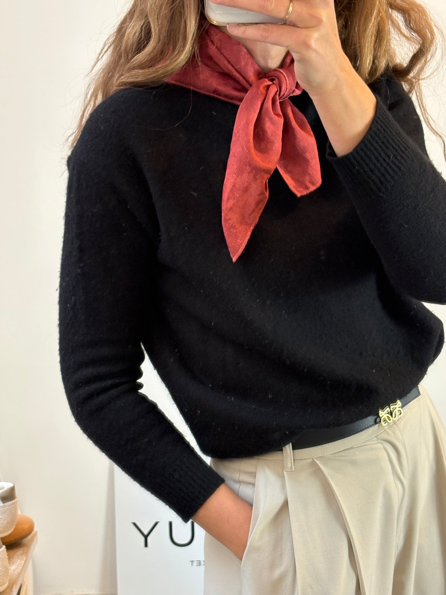 SOPHIE & LUCIE. Pañuelo teja con lino