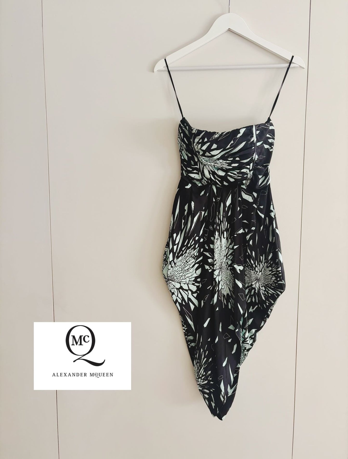 ALEXANDER McQUEEN. Vestido seda palabra de honor