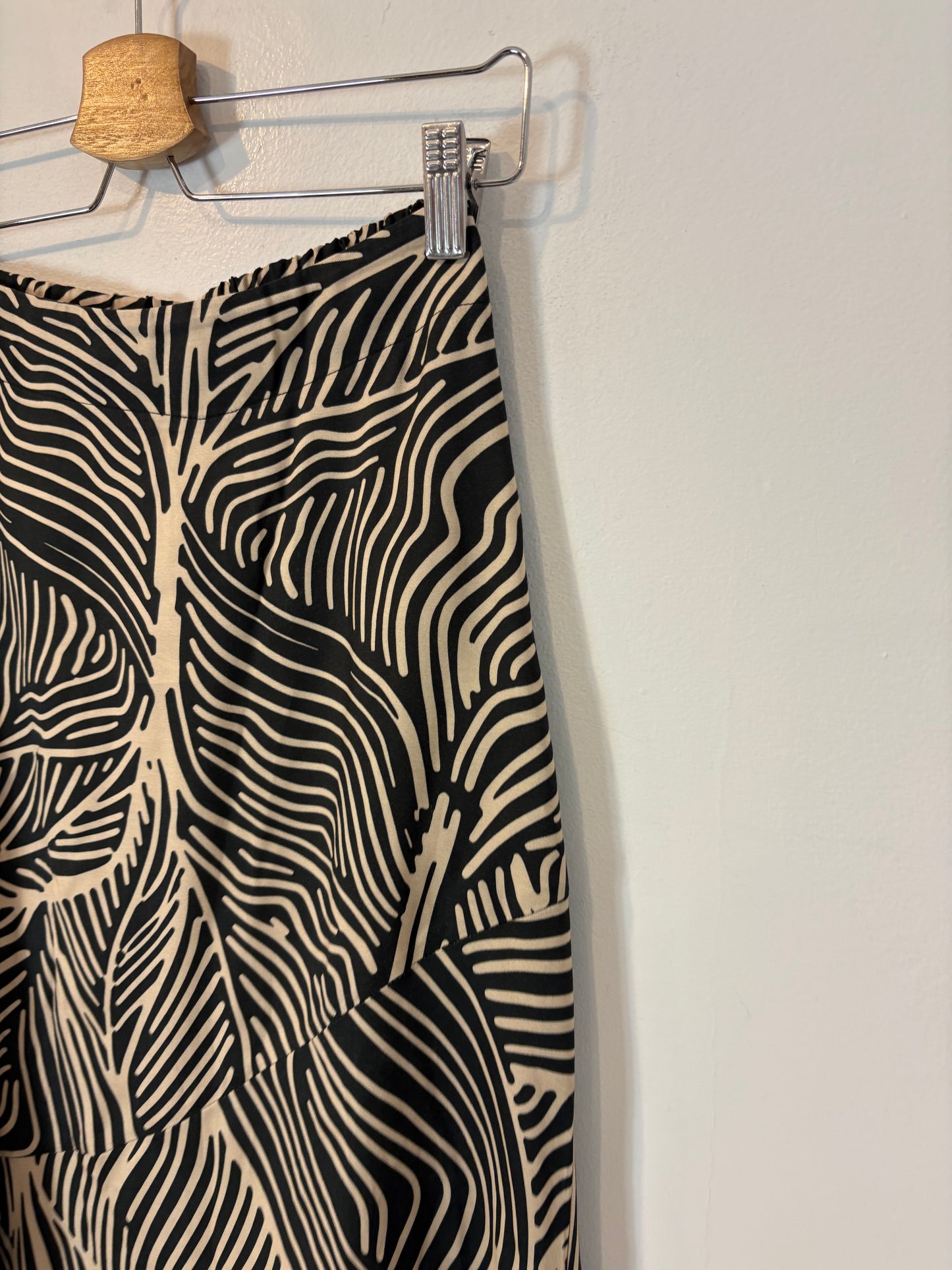 MUS&BOMBON. Falda larga fluida. T XS