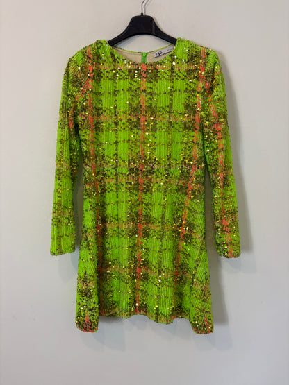 ZARA. Vestido corto lentejuelas fucsia. T S