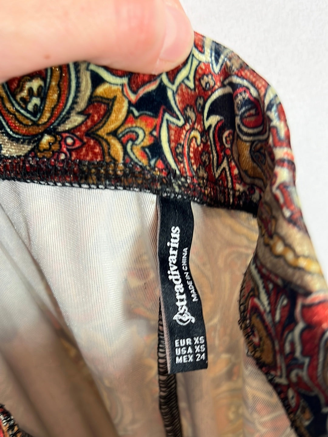 STARDIVARIUS. Velvet flared trousers. Size XS