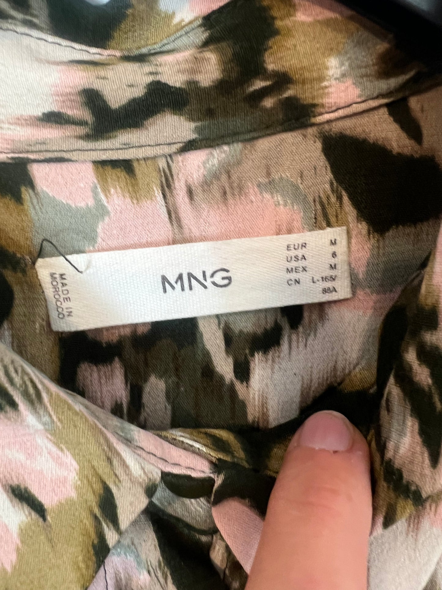 MANGO. Vestido camisero estampado. T M