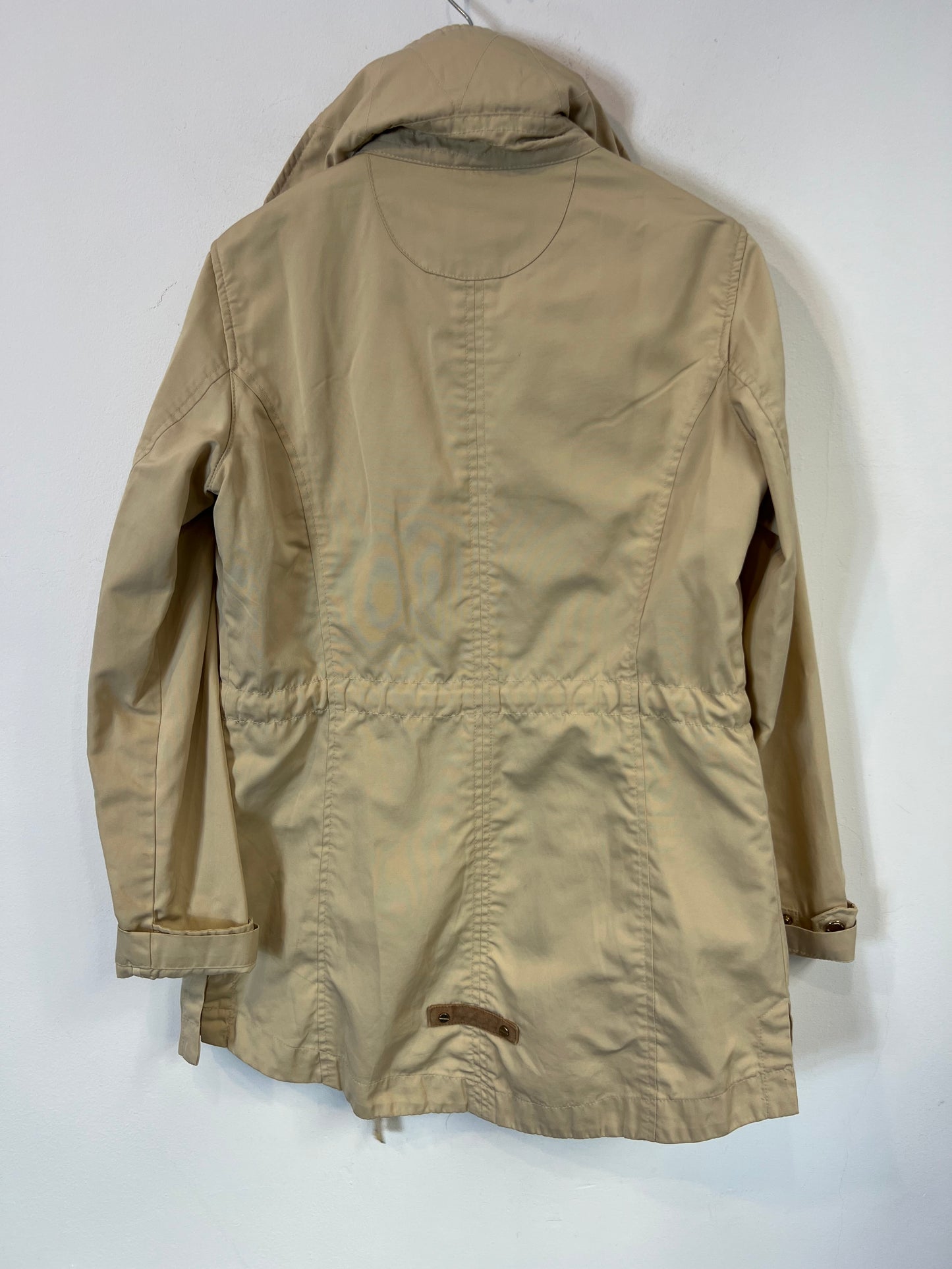 MASSIMO DUTTI. Lightweight beige windbreaker. TS