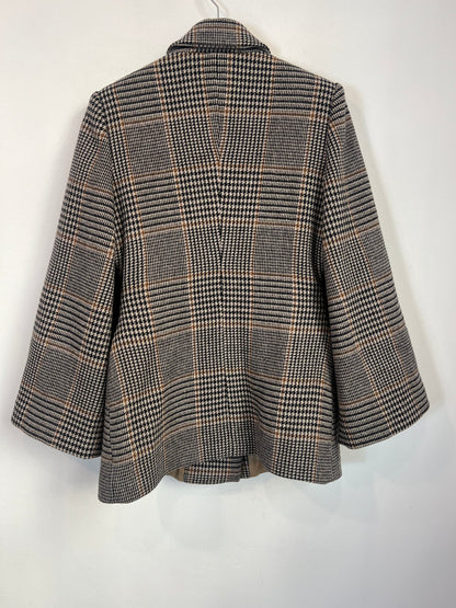 NOMADI DELUXE. Total look con lana pata de gallo. T XS