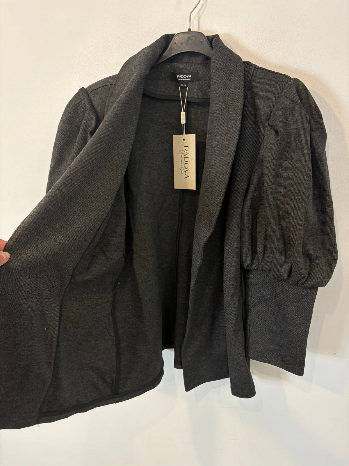PADOVA. Chaqueta gris jaspeada manga volumen