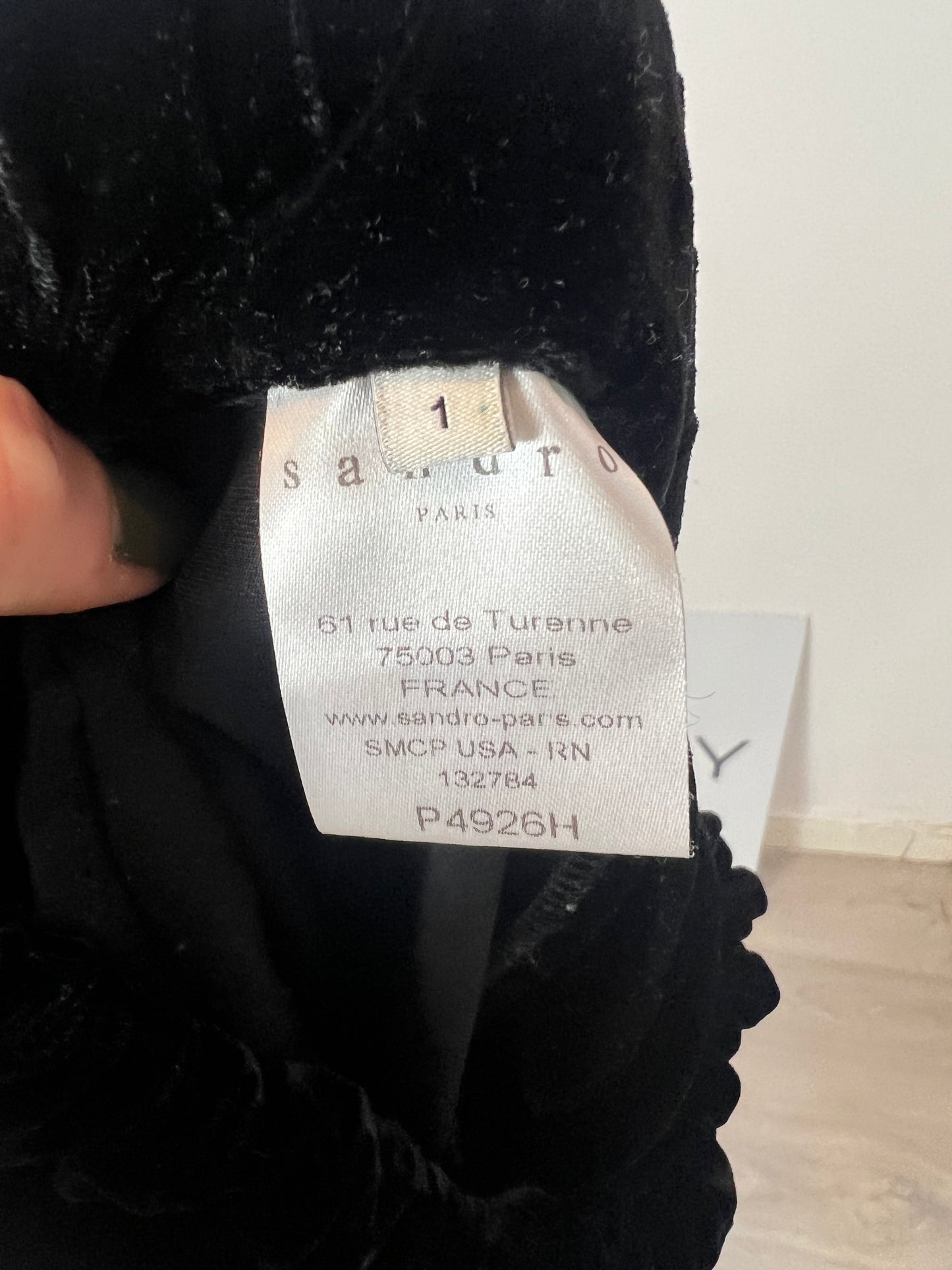 SANDRO. Black velvet flowing trousers S.1(s)