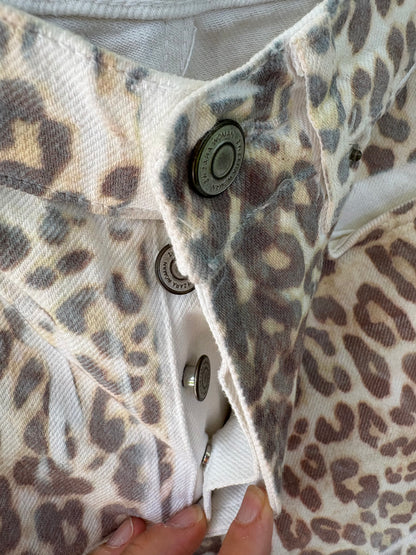 ZARA. Buttoned animal print denim. T34