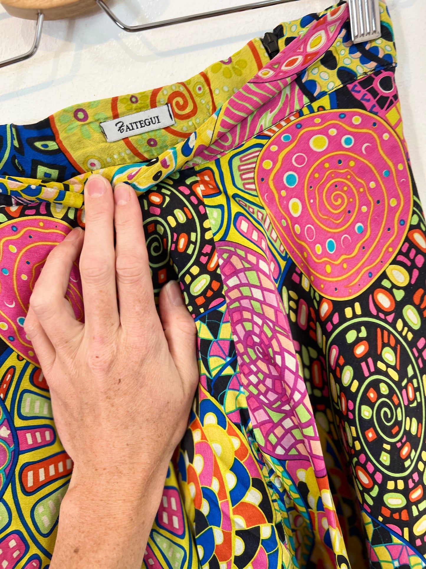 ZAITEGUI. Total look top y falda seda T.s/m