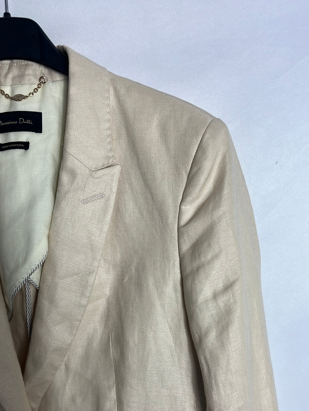 MASSIMO DUTTI. Blazer lino beige textura. T 42
