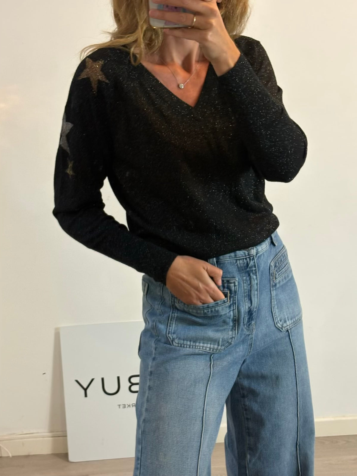 ZADIG & VOLTAIRE. Jersey pico estrellas con lana