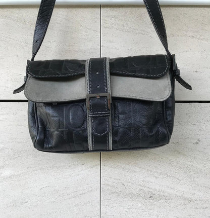 CAROLINA HERRERA. Bolso de hombro negro vintage