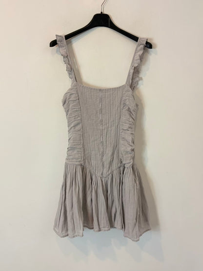 ZARA. Vestido corto vuelo gris claro