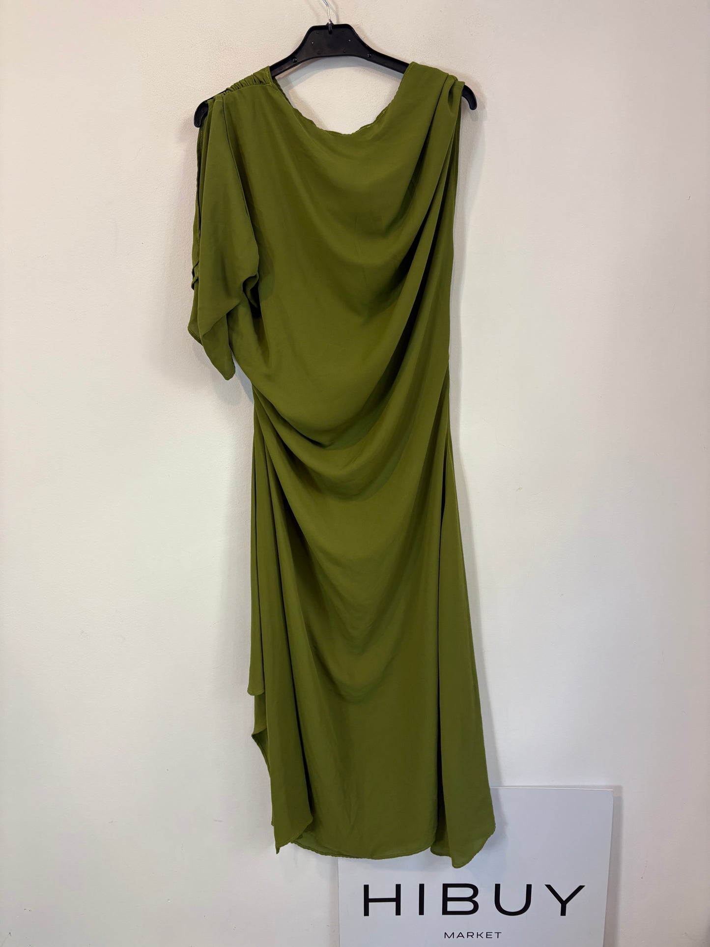VOGANA. Vestido largo fluido asimétrico