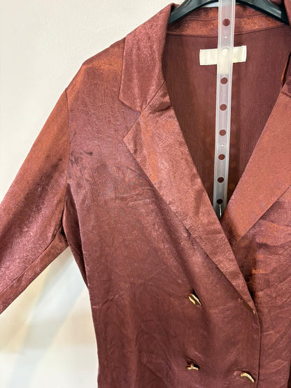 ZARA. Traje de chaqueta rosa oscuro textura