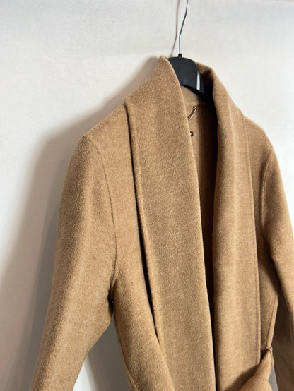 MASSIMO DUTTI. Abrigo fino camel lana. T M
