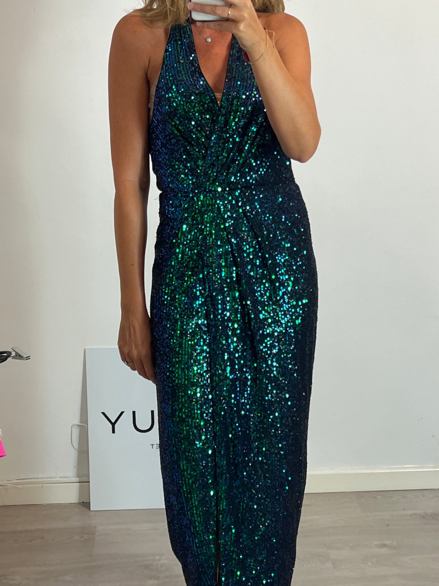 OTHERS. Long sequin dress TU(M)