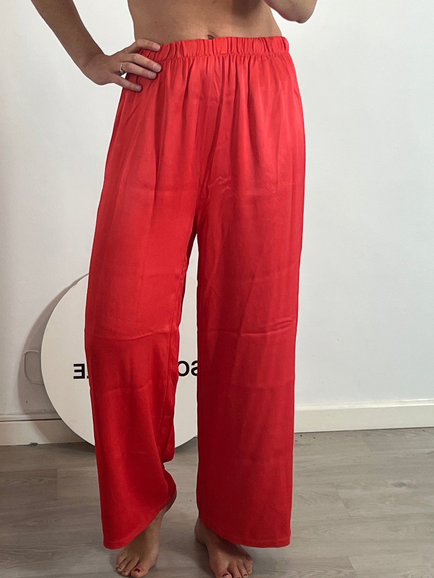 CELINA. Pantalón rojo fluido T.u(36)