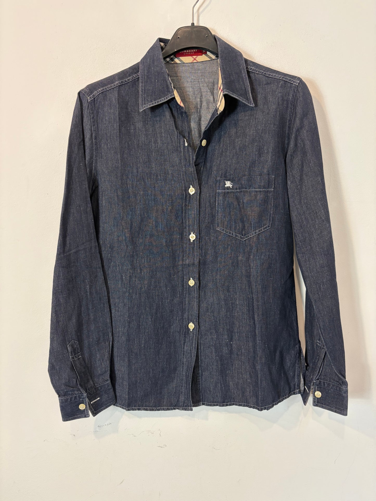 BURBERRY. Camisa fluida denim