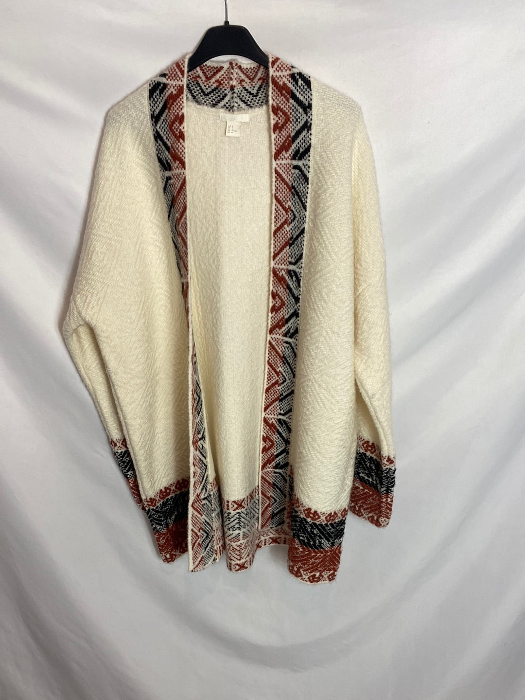 H&M. Chaqueta detalle étnico. T.m