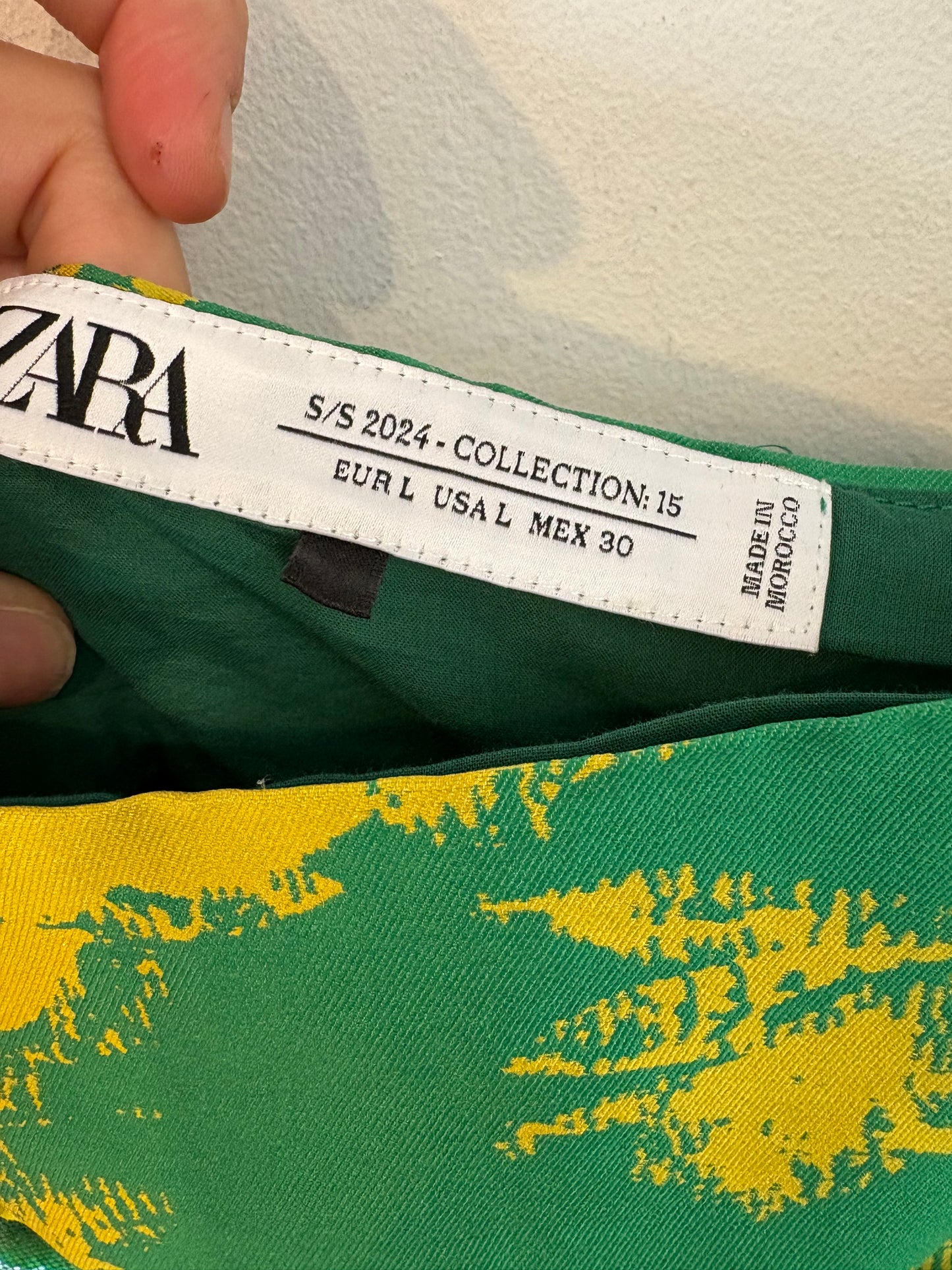 ZARA. Vestido midi lentejuelas. T L