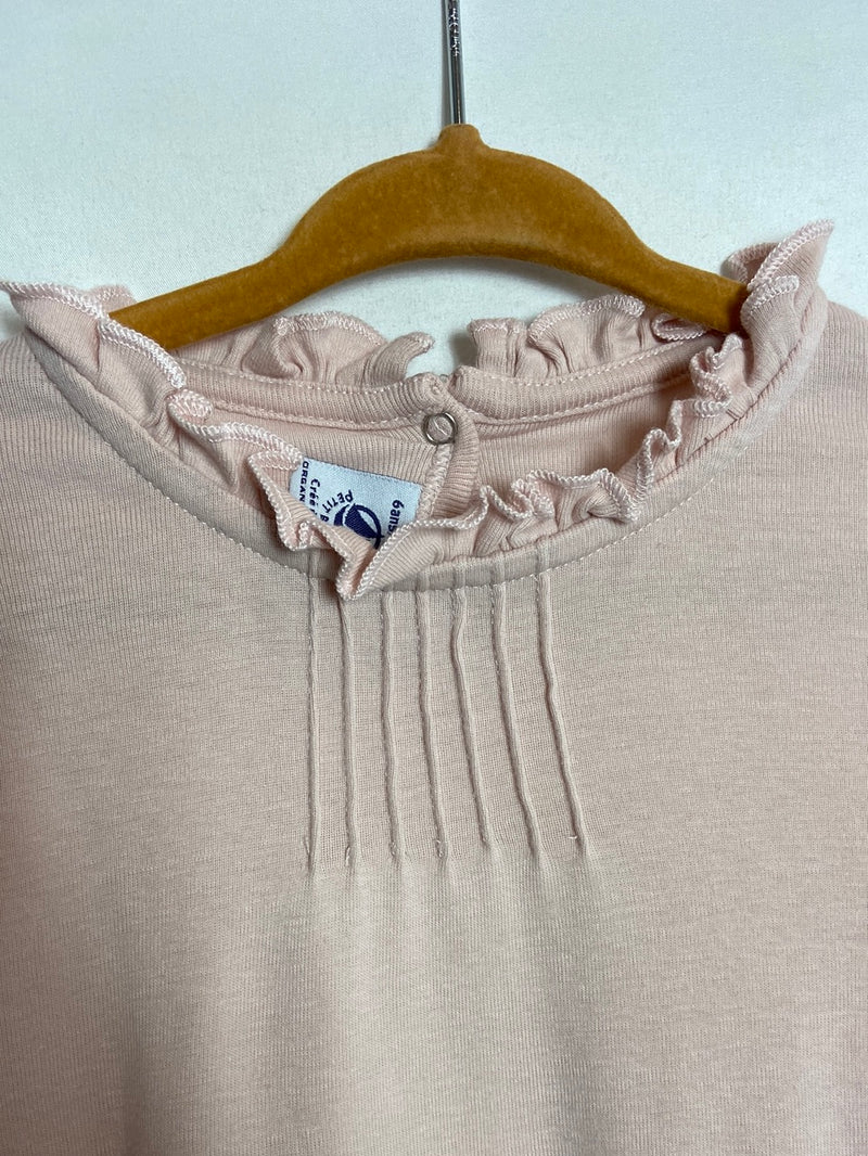 PETIT BATEAU. Camiseta rosa cuello volante T. 6 años