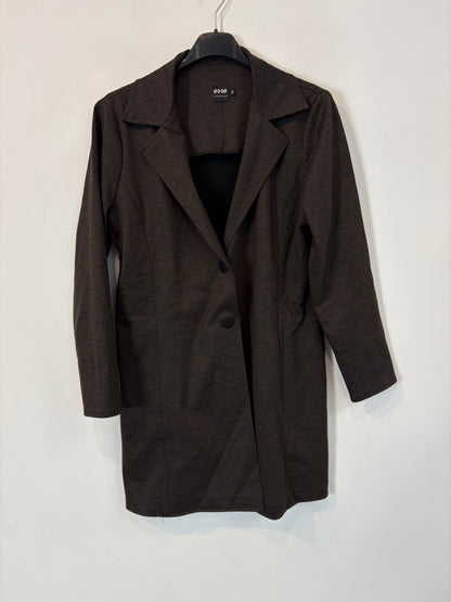 ERRE. Chaqueta marrón espiga  3/4