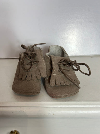 OTHERS. Soft-soled taupe boots. Size 17