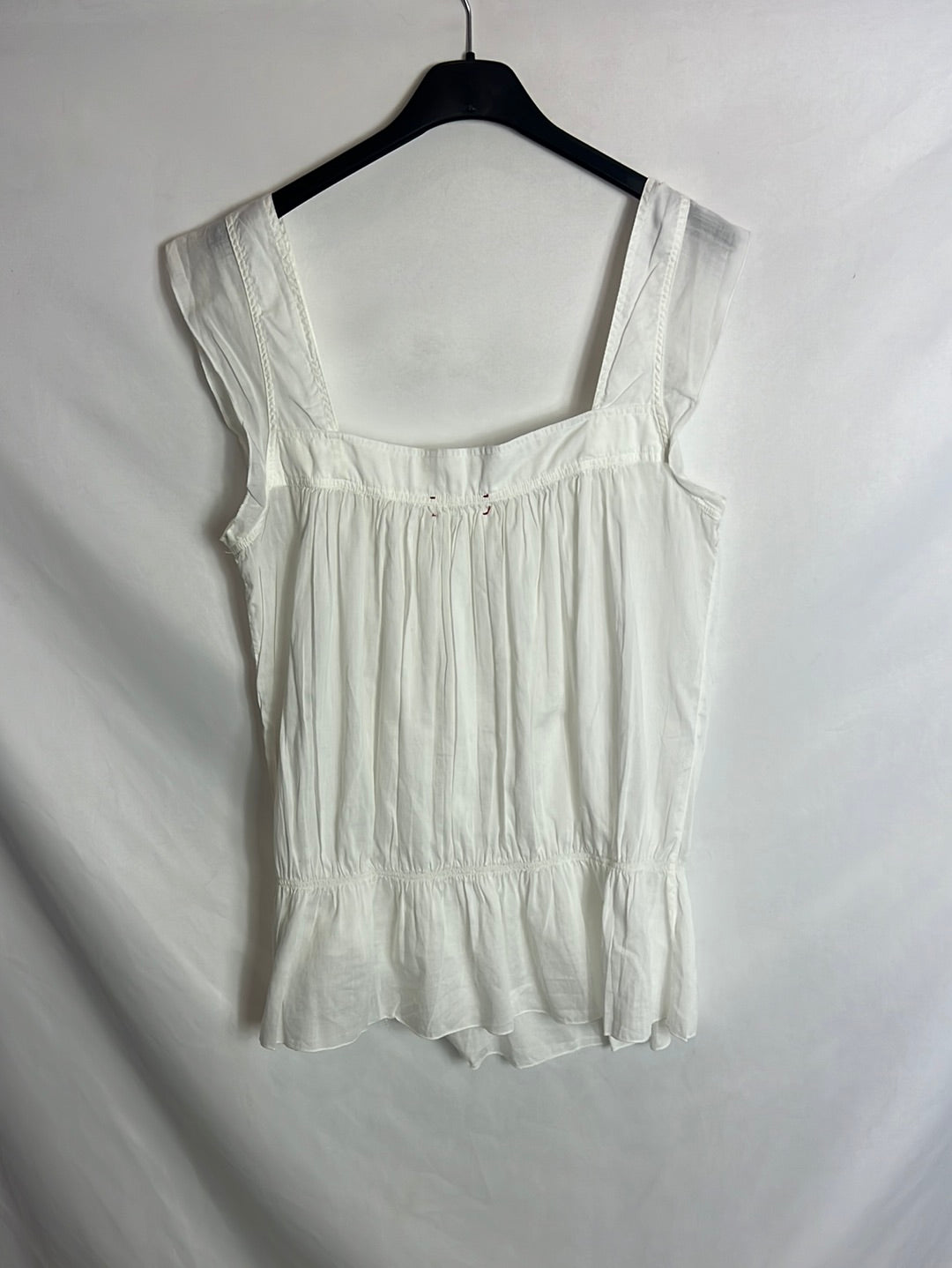 TOP. Top blanco fruncido. TM