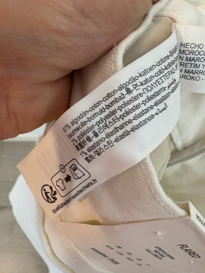MASSIMO DUTTI. Denim blanco pata ancha