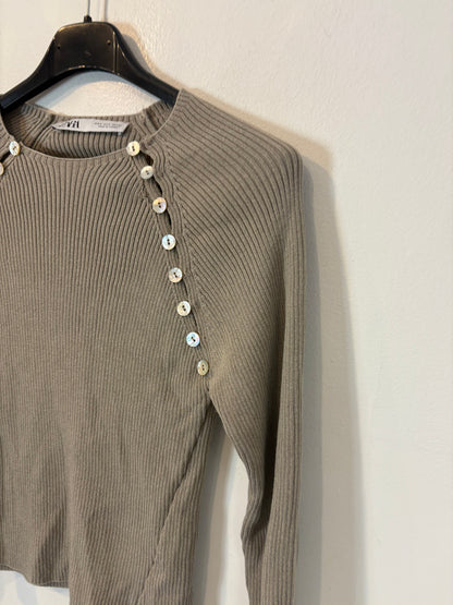 ZARA. Top gris canalé botones