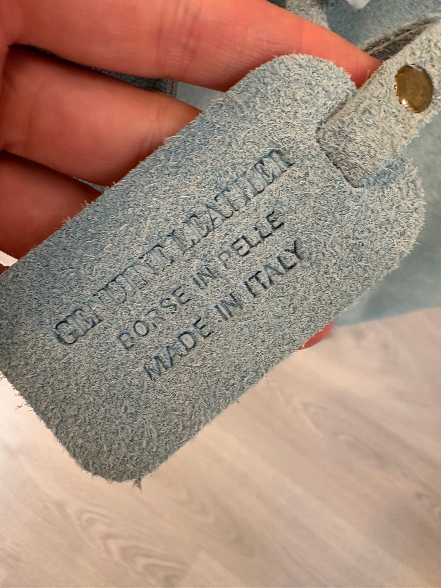 OTRAS. Bolso tote piel azul claro