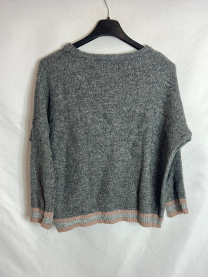 WHITE&amp;ONE. Gray sweater with detail. YOU (S)
