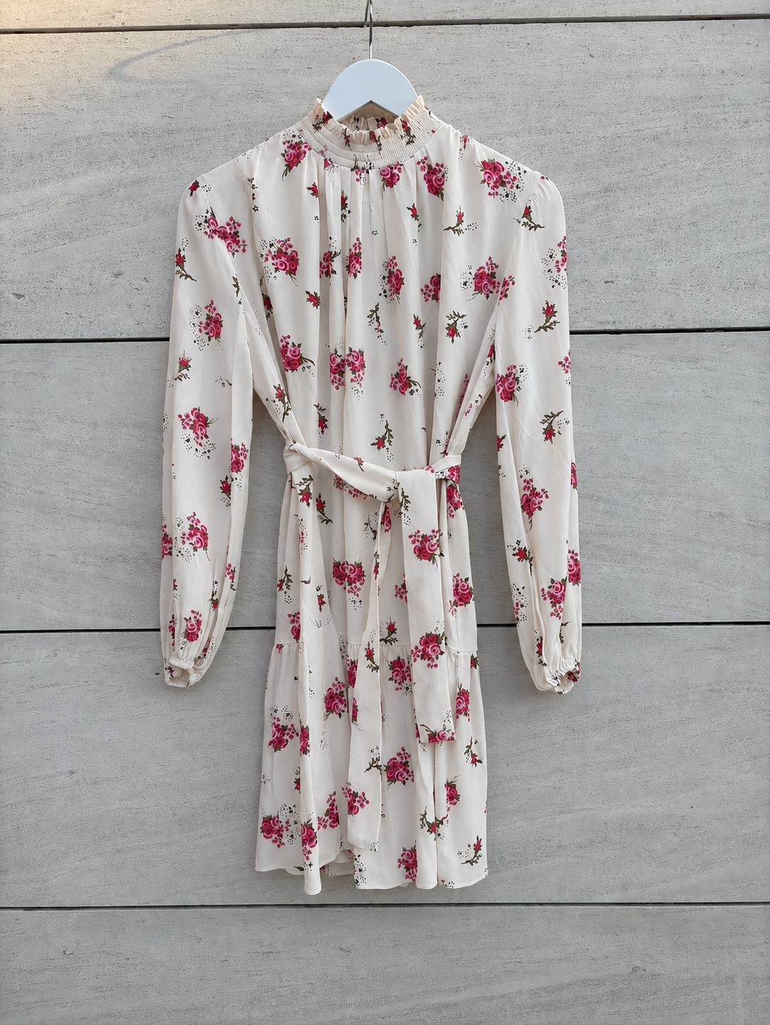 MAJE. Vestido corto estampado fluido