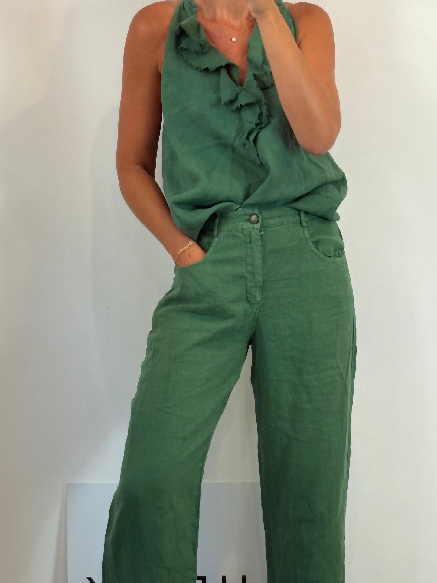 ZARA. Total look lino verde. T S