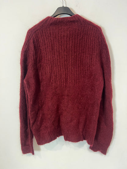 SEZANE. Burgundy sweater with Ts buttons