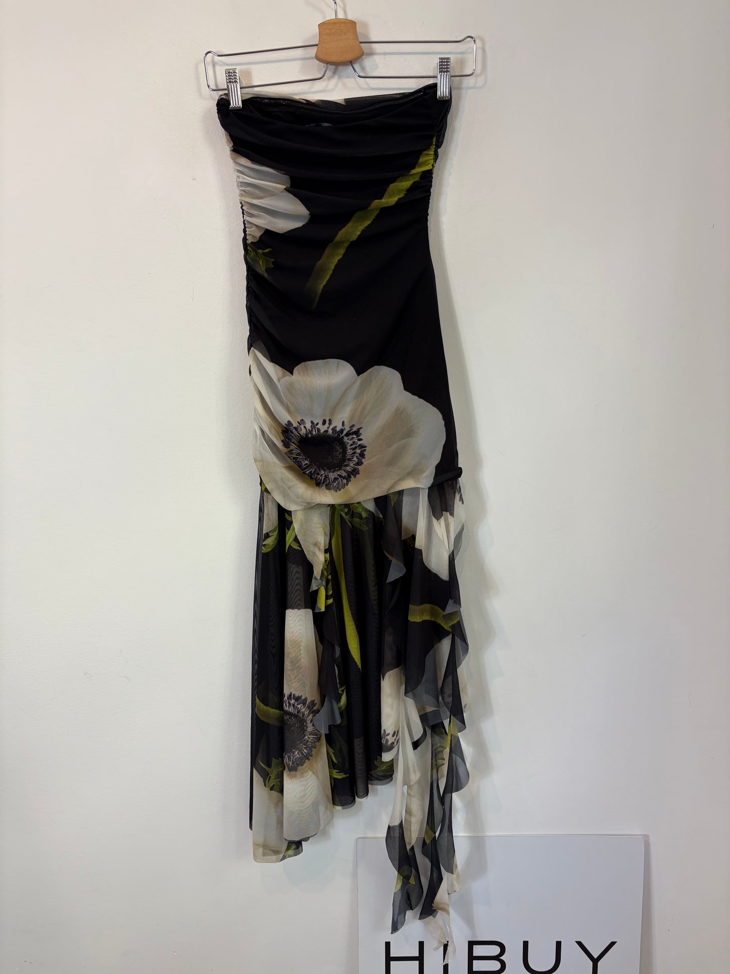 ZARA. Strapless stretch tulle dress. TS