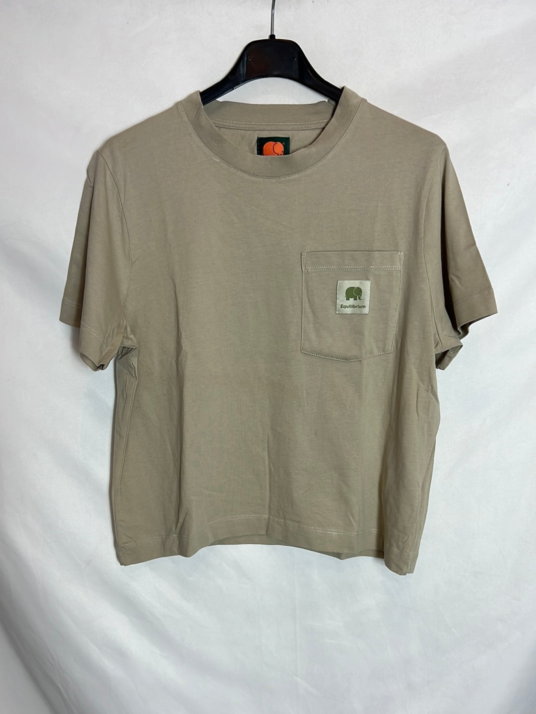 TRENSPLANTS. Beige T-shirt with back designs. TS