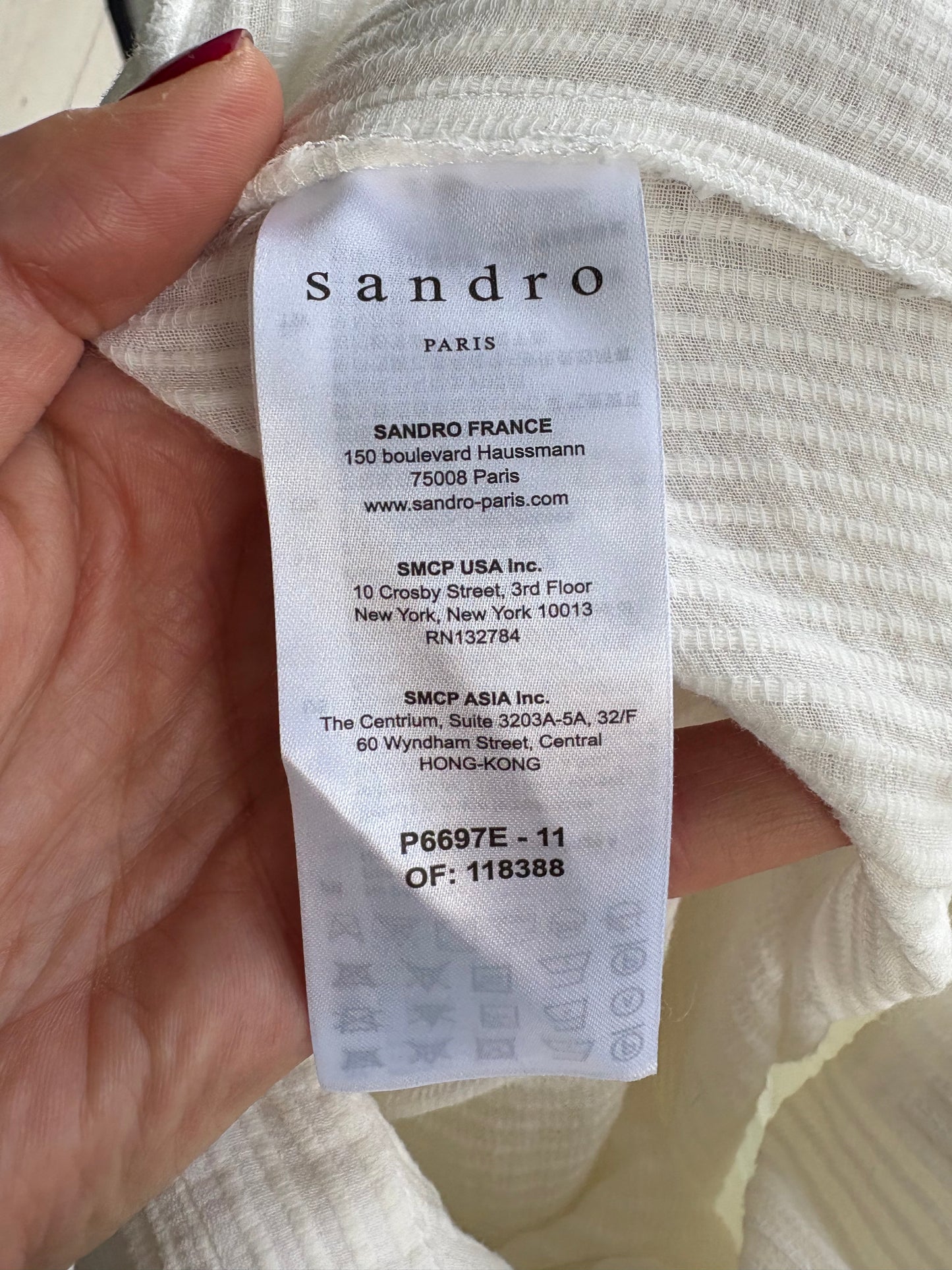 SANDRO. Mono blanco texturas