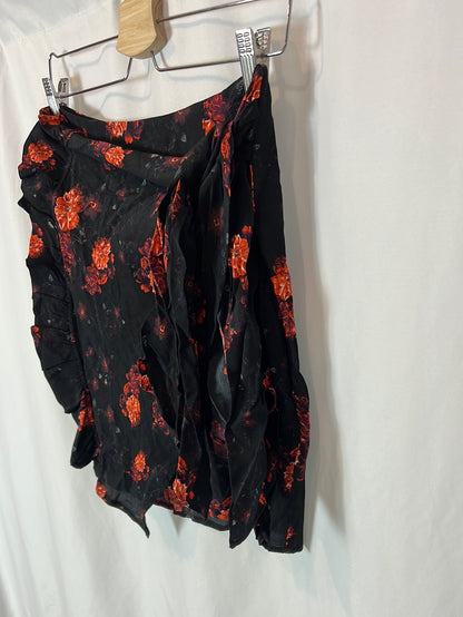 IRO. Short floral print skirt. Size 40