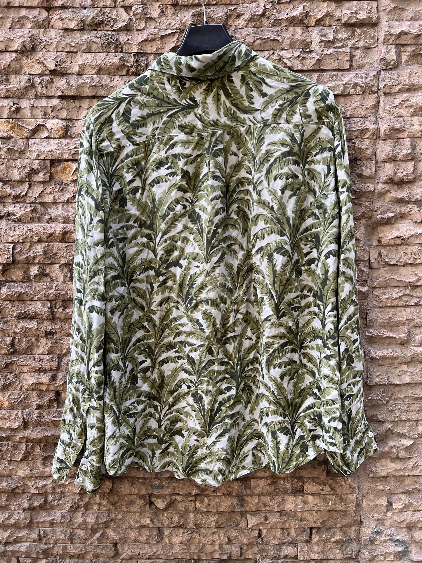 UTERQÜE. Blusa verde hojas seda T.m