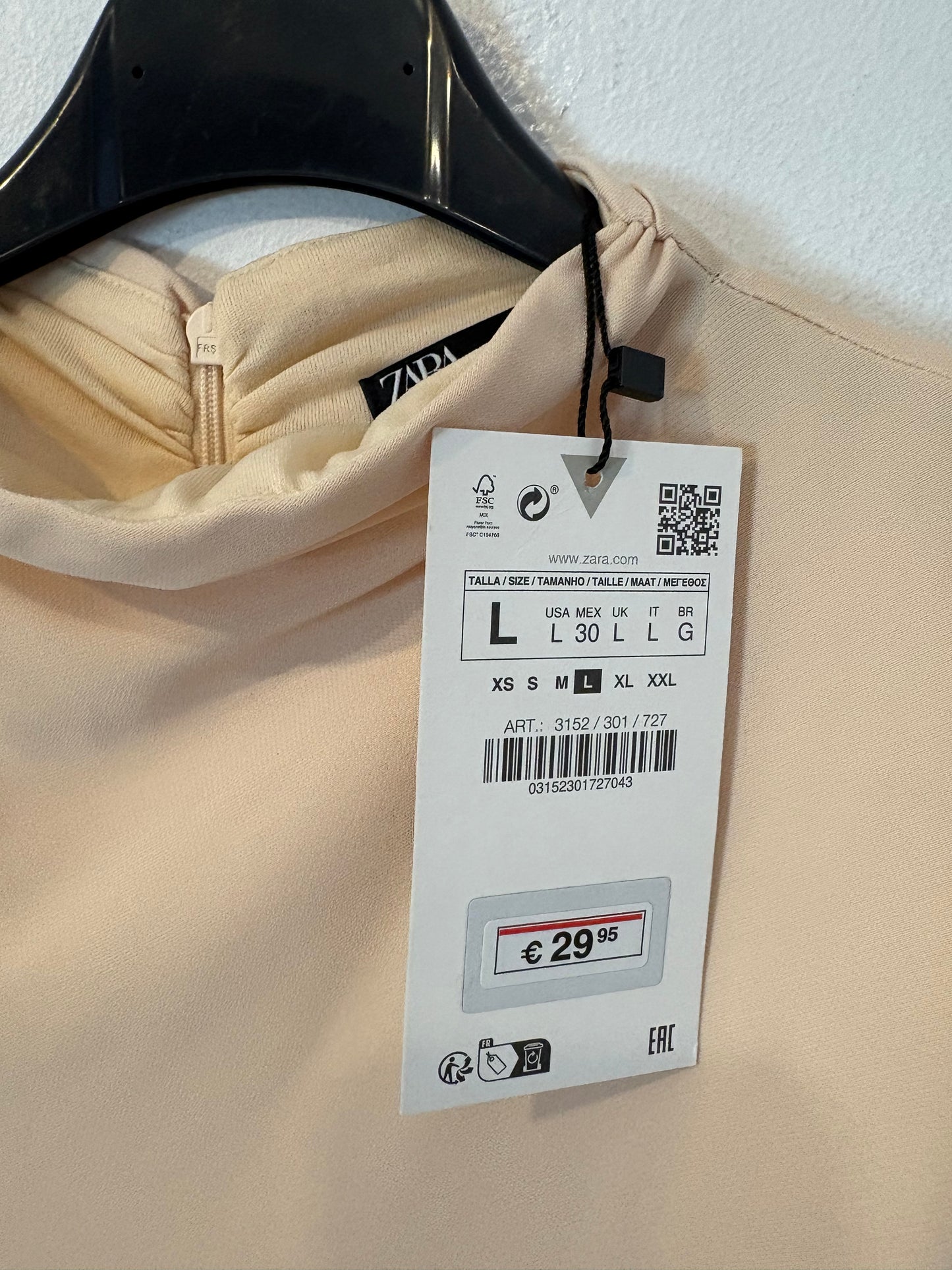 ZARA. Vestido largo elástico fruncidos