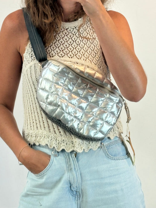 BELLEROSE. Double-textured silver belt bag