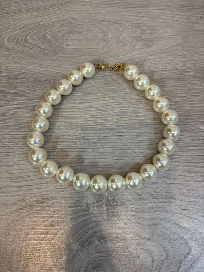 ZARA. Gargantilla perlas