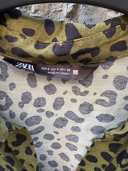 ZARA. Coral beaded jacket. TS